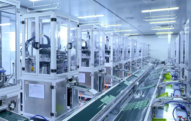 探訪(fǎng)未來(lái)智造 300名客戶(hù)共赴多美生物化妝品OEM智能生產(chǎn)基地